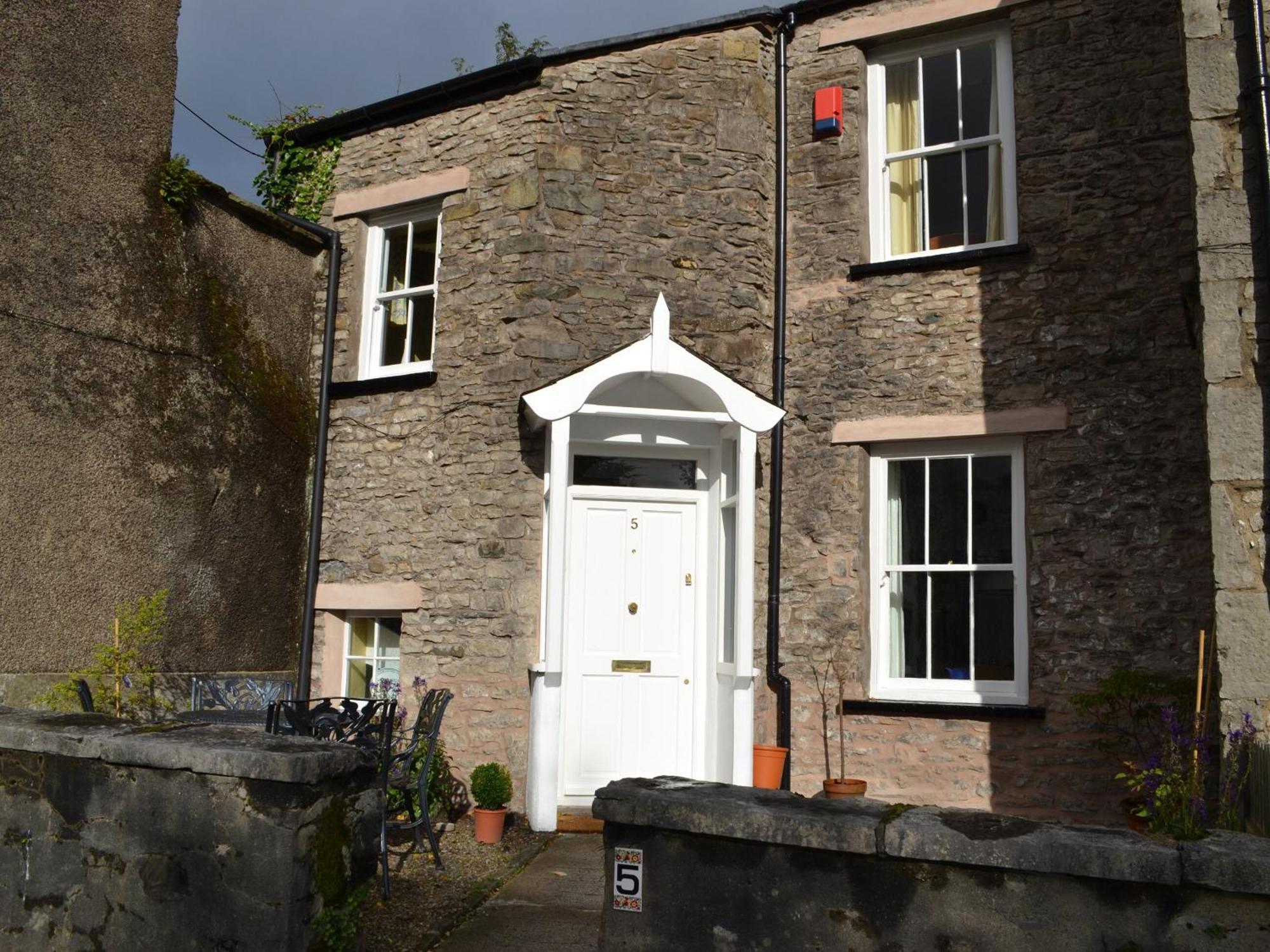 Church Walk Cottage 肯德尔 外观 照片